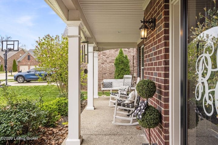 321 Cranbury Way, Louisville - photo 5 of 56