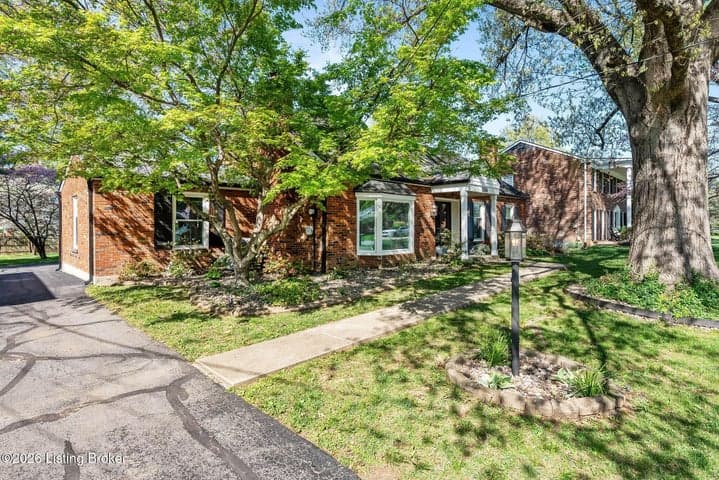 3506 Breeland Ave, Louisville - photo 4 of 50